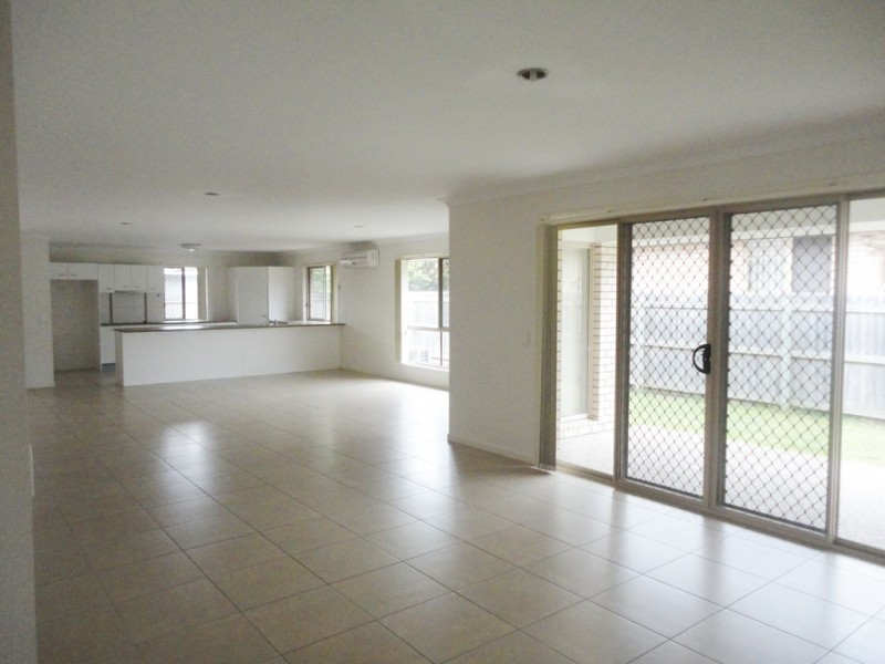 2 Allart Court, Marsden QLD 4132