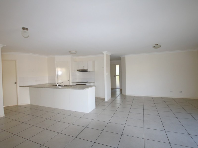 10 Ashmore Close, Marsden QLD 4132