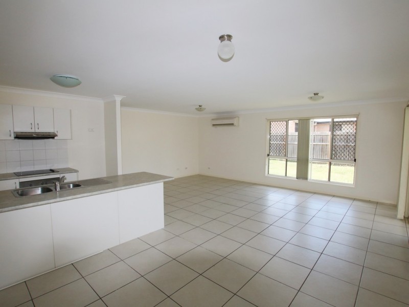 10 Ashmore Close, Marsden QLD 4132