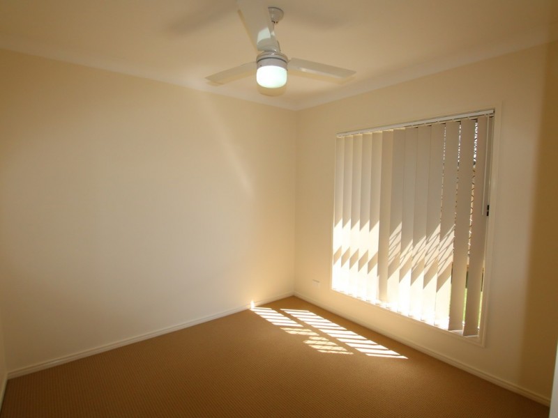 2/32 Greenpark Drive, Crestmead QLD 4132