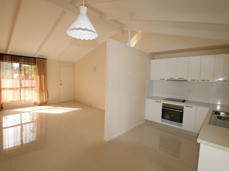 8 Pinnington Street, Crestmead QLD 4132