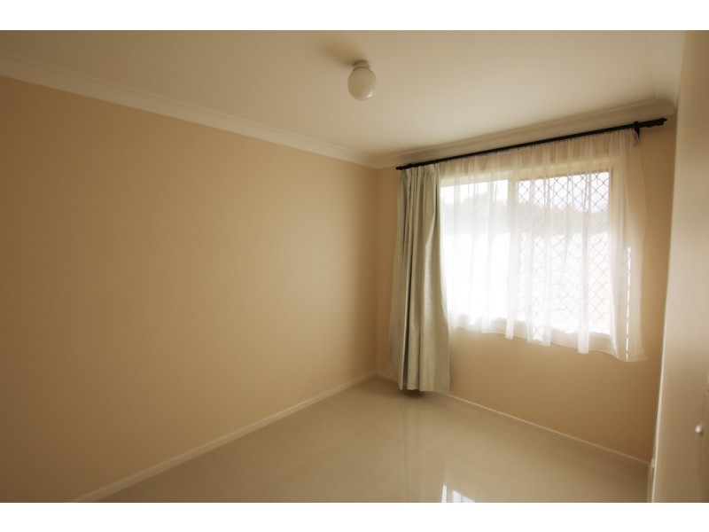 8 Pinnington Street, Crestmead QLD 4132