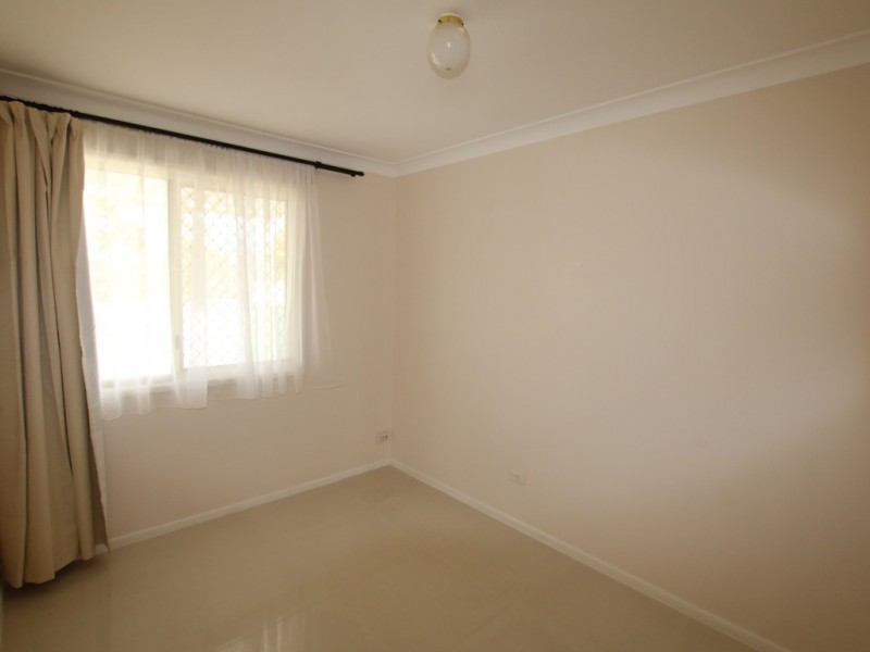 8 Pinnington Street, Crestmead QLD 4132