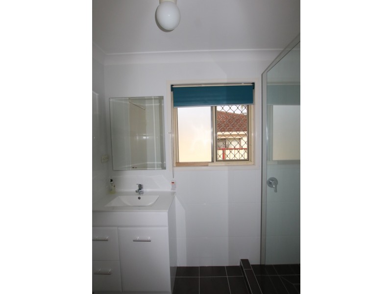 8 Pinnington Street, Crestmead QLD 4132