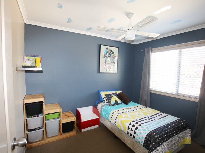 15 Limerick Drive, Crestmead QLD 4132