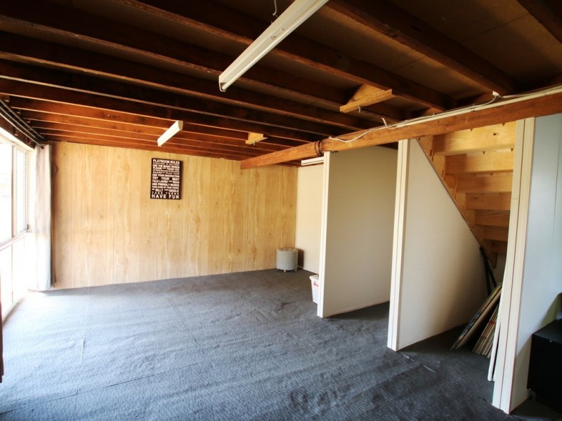 15 Limerick Drive, Crestmead QLD 4132