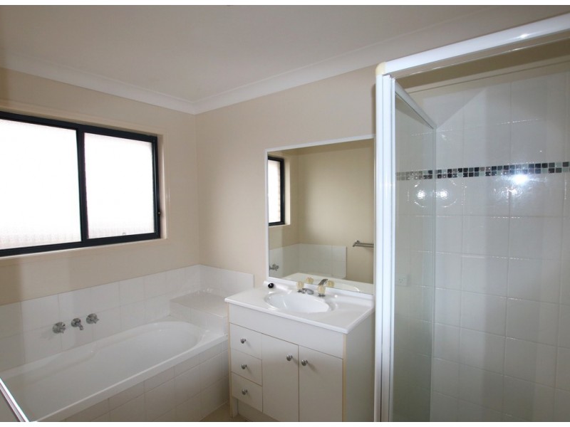54 Lockyer Place, Crestmead QLD 4132