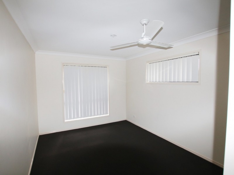 54 Lockyer Place, Crestmead QLD 4132