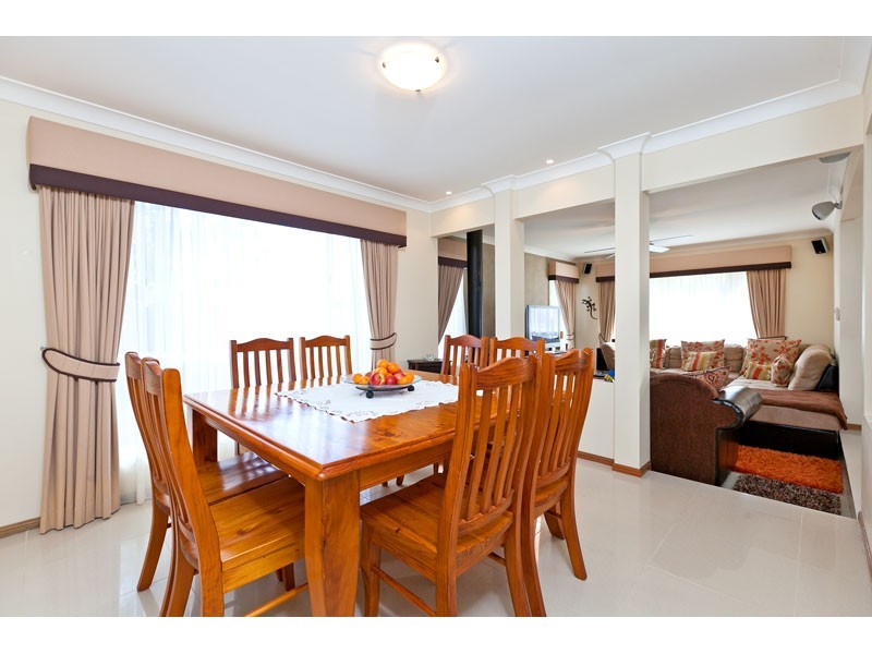 73 Belford Drive, Wellington Point QLD 4160