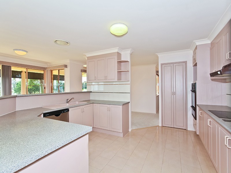 213 Esplanade, Redland Bay QLD 4165