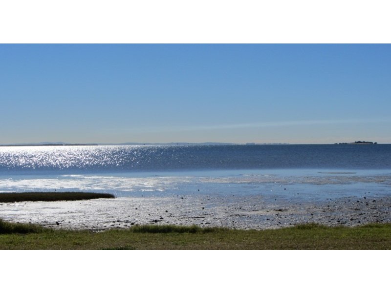 24 Lucy Street, Thorneside QLD 4158