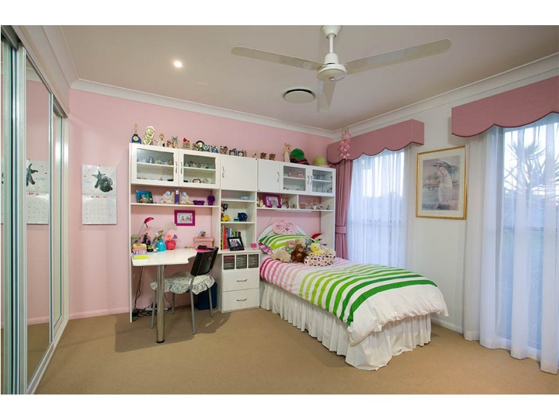 69 Allan Day Drive, Wellington Point QLD 4160