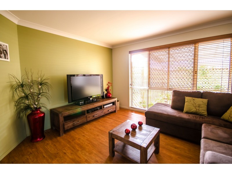 11 Macgregor Dr, Birkdale QLD 4159