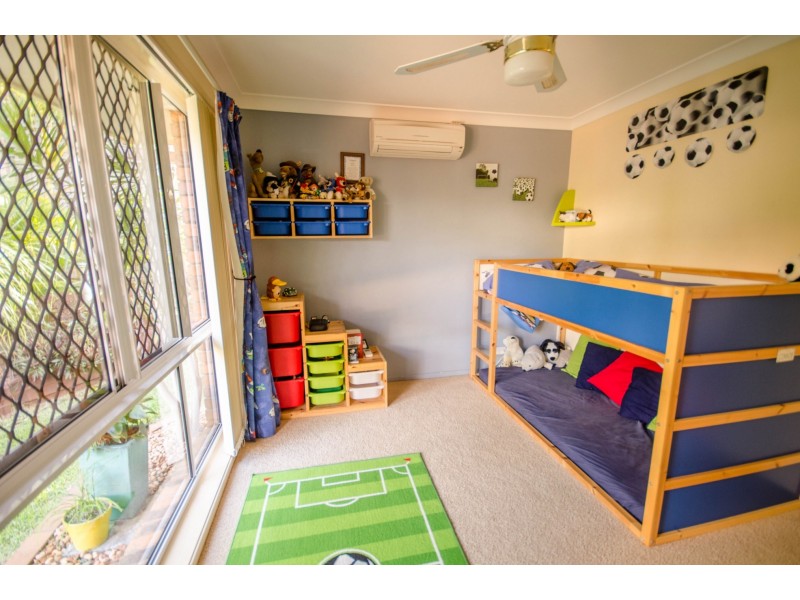 11 Macgregor Dr, Birkdale QLD 4159