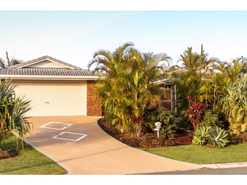 11 Macgregor Dr, Birkdale QLD 4159