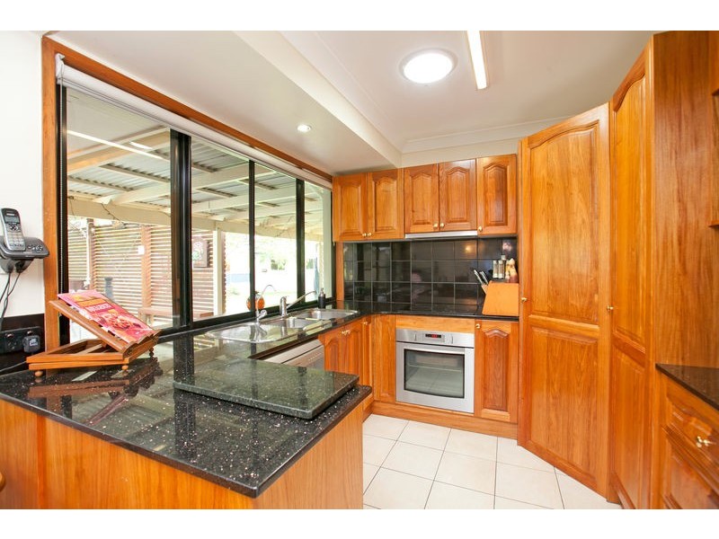 13 Catherine Street, Birkdale QLD 4159