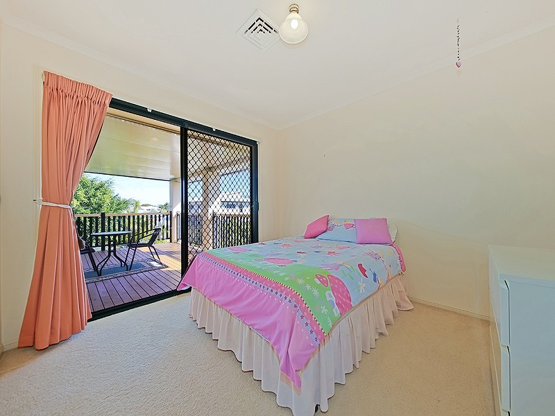8 King Island Drive, Wellington Point QLD 4160