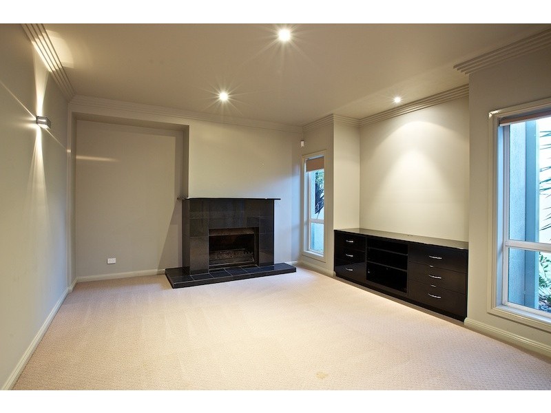 25 Downwind Crt, Birkdale QLD 4159