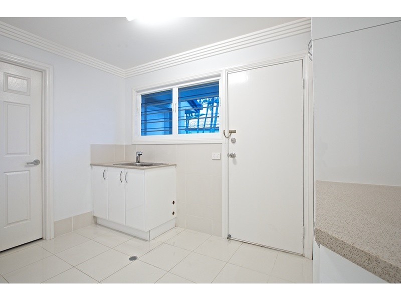 25 Downwind Crt, Birkdale QLD 4159