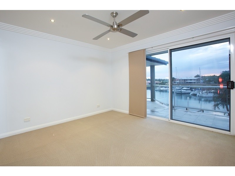 25 Downwind Crt, Birkdale QLD 4159