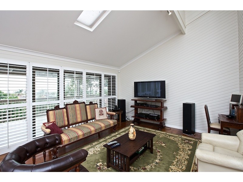 20 Hull Street, Thorneside QLD 4158