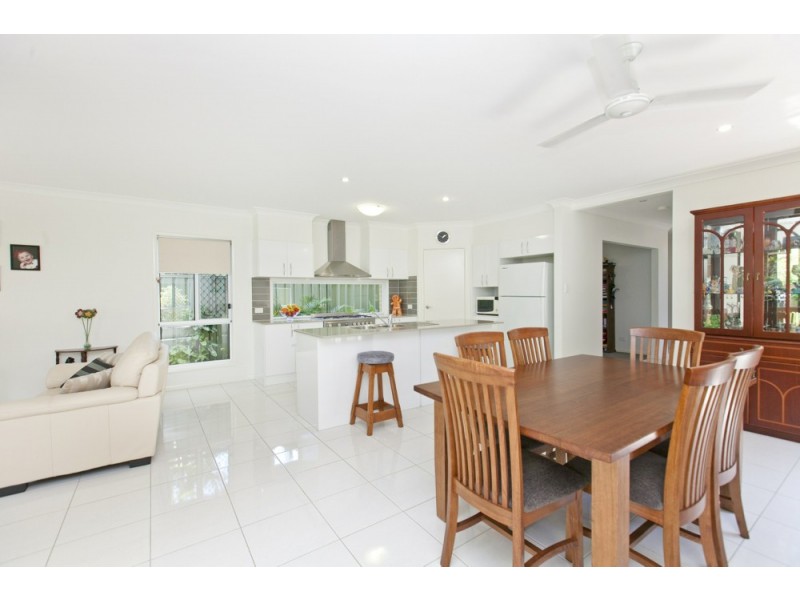 203 Mooroondu Road, Thorneside QLD 4158