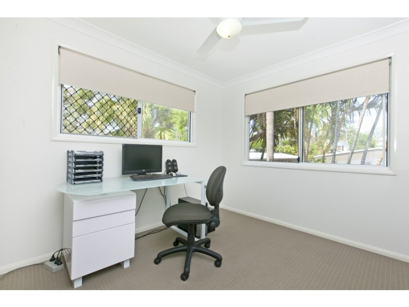 203 Mooroondu Road, Thorneside QLD 4158