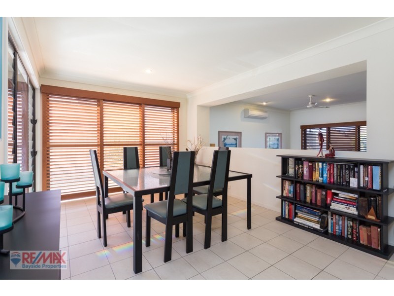 17 Hepburn Close, Wakerley QLD 4154