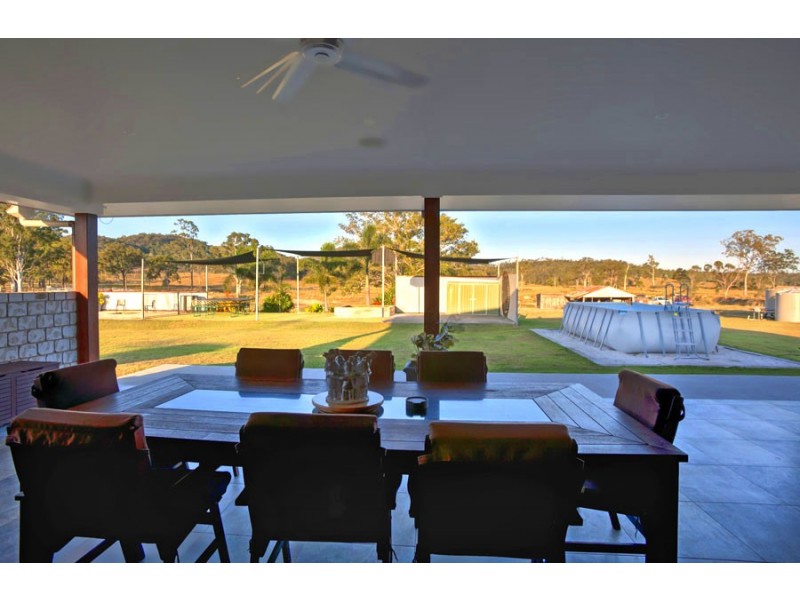 537 Hallorans Road, Mount Tom QLD 4677