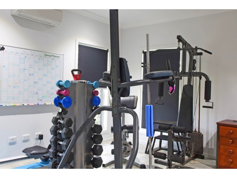 537 Hallorans Road, Mount Tom QLD 4677