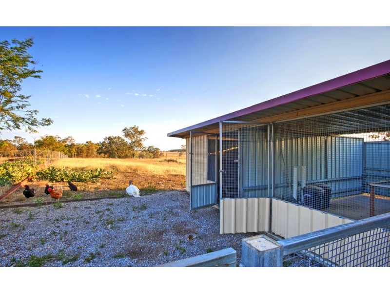 537 Hallorans Road, Mount Tom QLD 4677