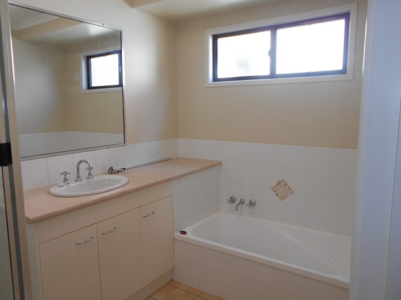 2/27 Sunlover Avenue, Agnes Water QLD 4677