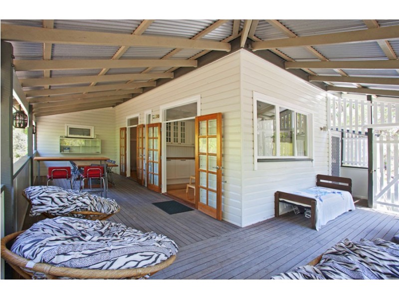 16 Bills Road, Agnes Water QLD 4677