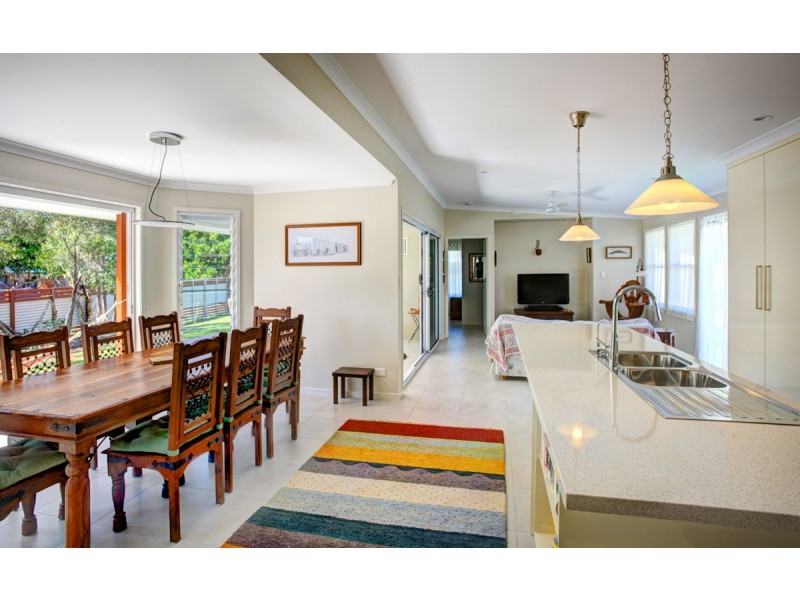 2 Joseph Banks, Agnes Water QLD 4677