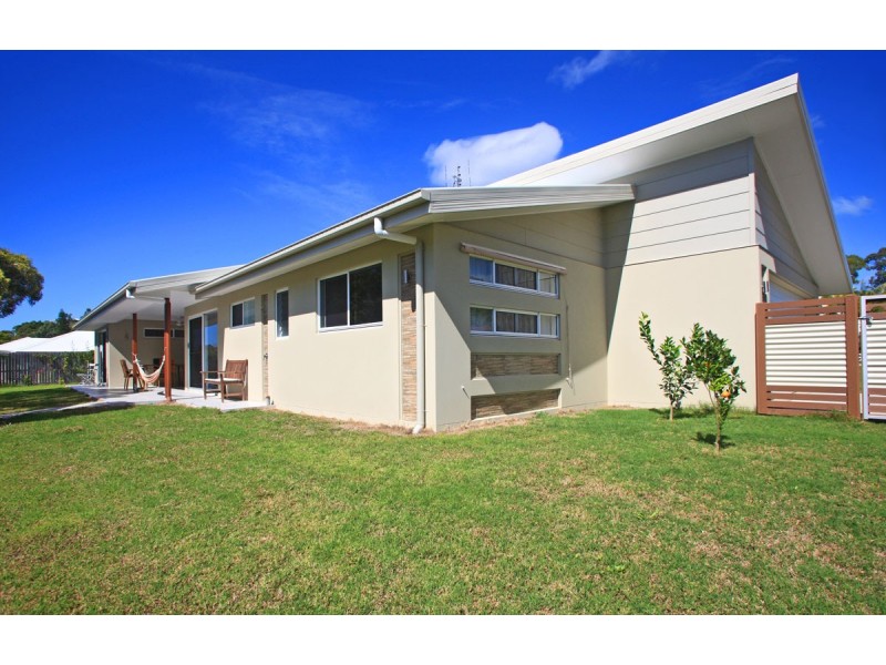 2 Joseph Banks, Agnes Water QLD 4677