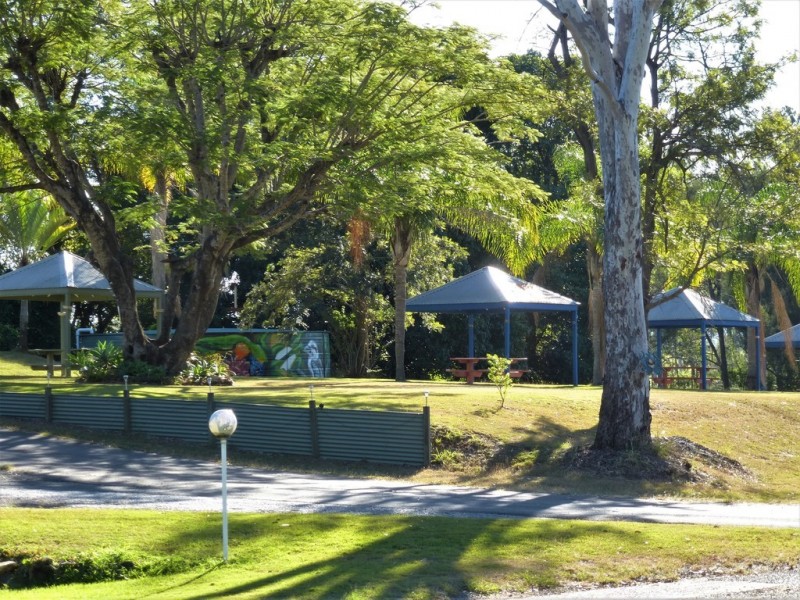 42651 Bruce Highway, Colosseum QLD 4677