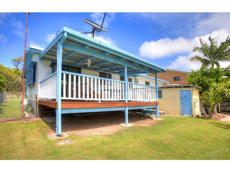 17 Springs Road, Agnes Water QLD 4677