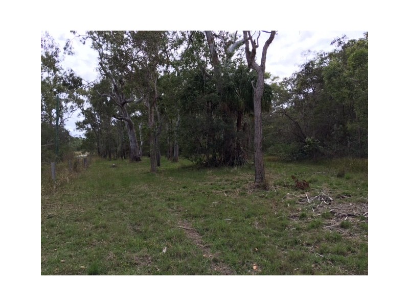 2546 Round Hill Road, Round Hill QLD 4677