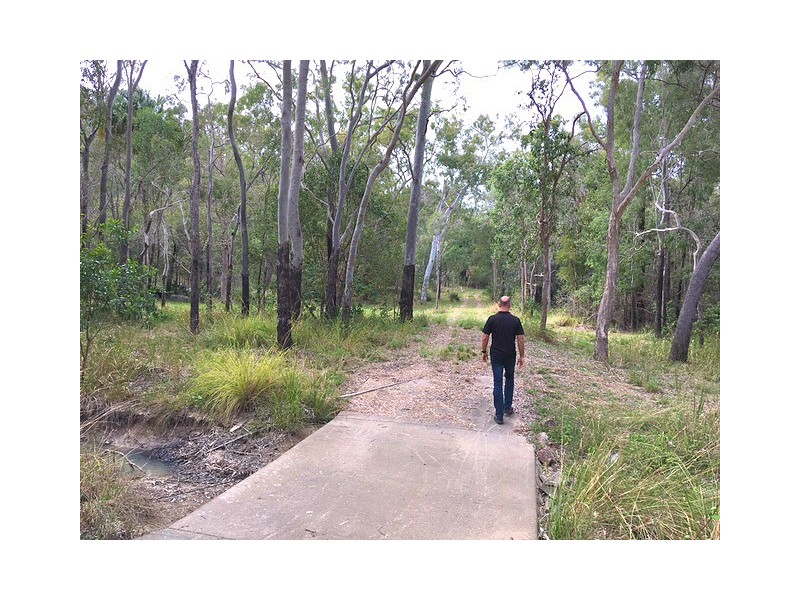 2546 Round Hill Road, Round Hill QLD 4677