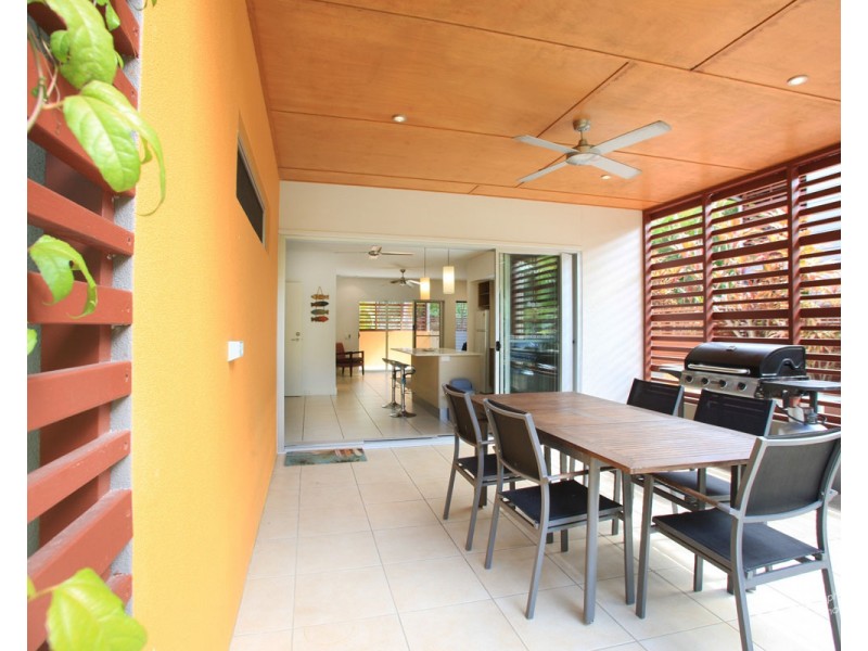 19/4 Ocean Beach Drive, Agnes Water QLD 4677