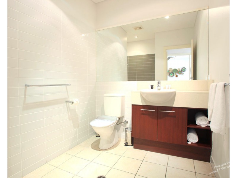 19/4 Ocean Beach Drive, Agnes Water QLD 4677