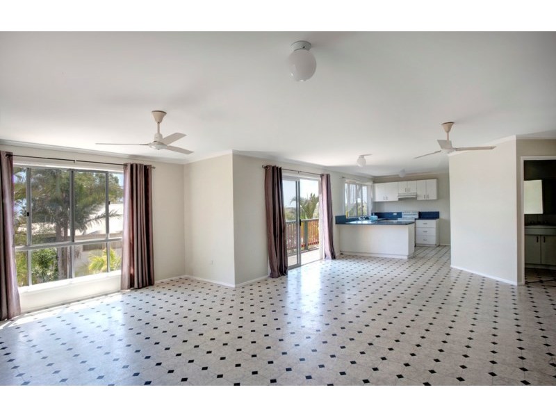 7 Seaspray Drive, Agnes Water QLD 4677