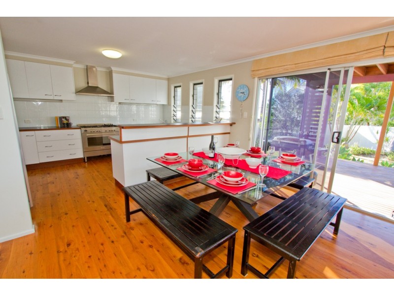 5 Coral Avenue, Agnes Water QLD 4677