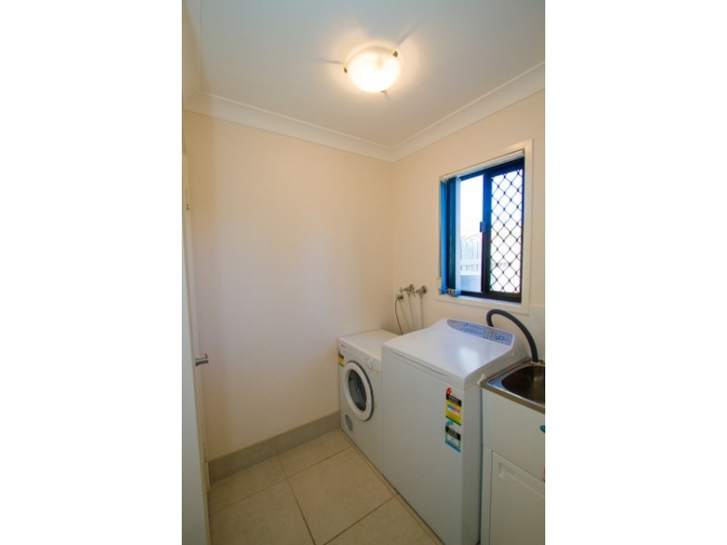 2/24 Discovery Drive, Agnes Water QLD 4677