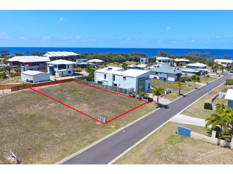 11 Atlantis Blvd, Agnes Water QLD 4677