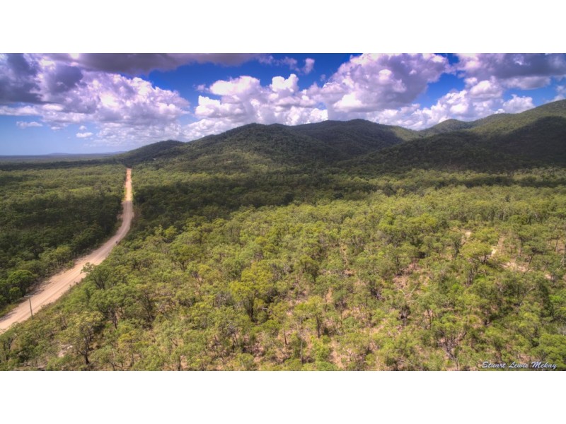 216 Davies Road, Captain Creek QLD 4677