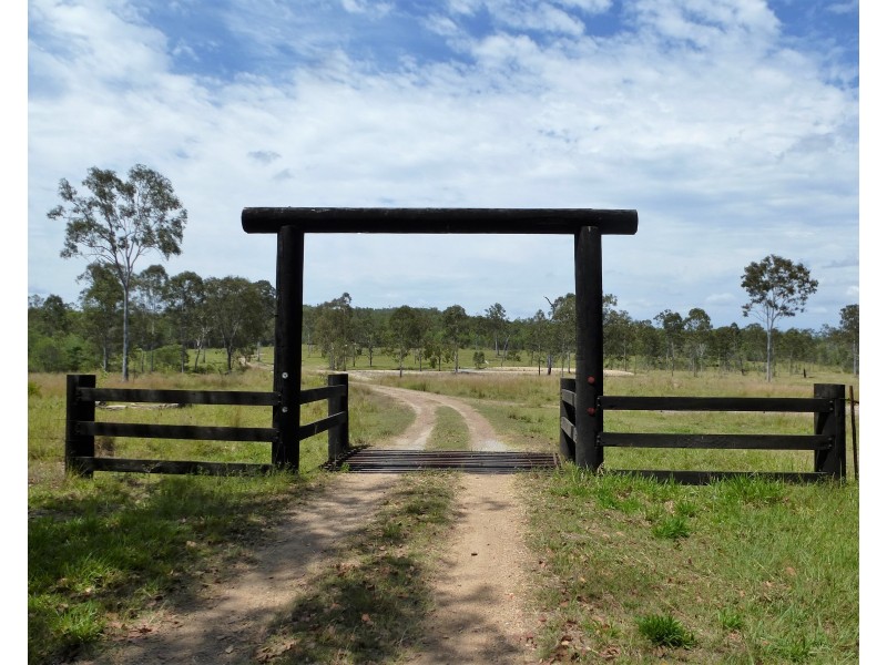 1272 Fingerboard Road, Mount Tom QLD 4677