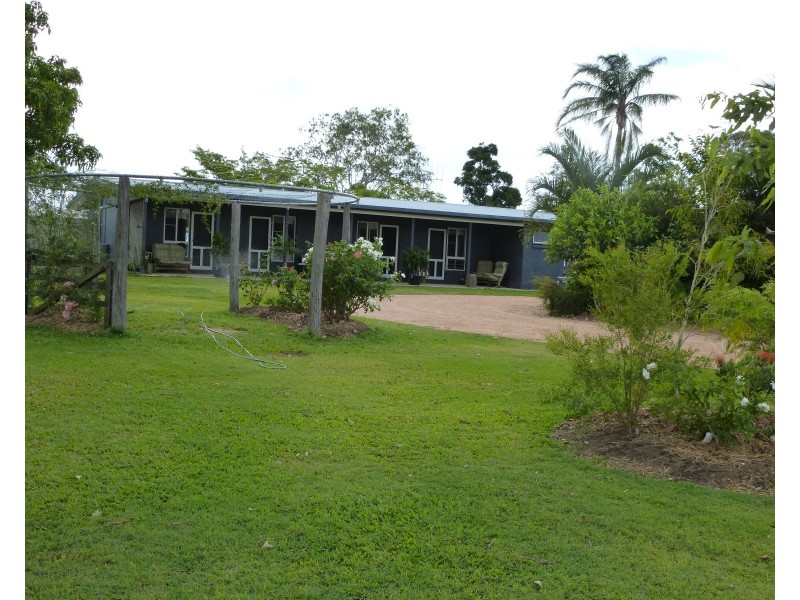 1272 Fingerboard Road, Mount Tom QLD 4677