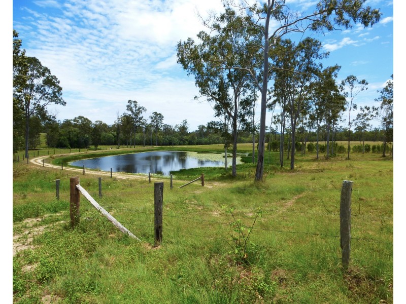 1272 Fingerboard Road, Mount Tom QLD 4677