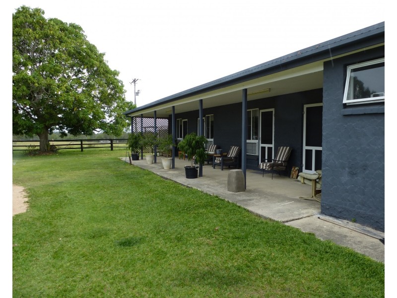 1272 Fingerboard Road, Mount Tom QLD 4677